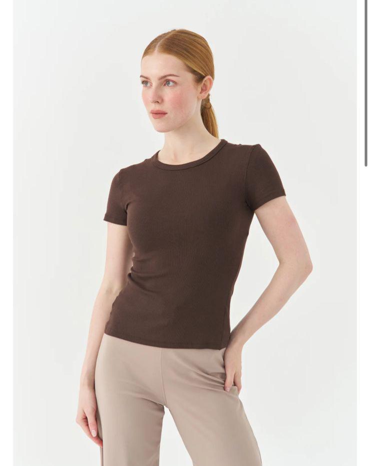 T shirt in Brown Color